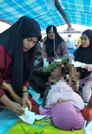 Petugas Pustu Nuca Molas Selamatkan Ibu dan Bayi di Tengah Gelombang Laut