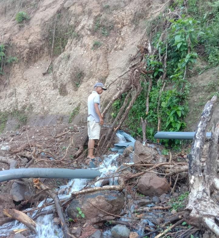 Pipa Milik Perumda Tirta Komodo di Satar Mese Patah, Sedang Diperbaiki dan Akan Tuntas Hari Ini
