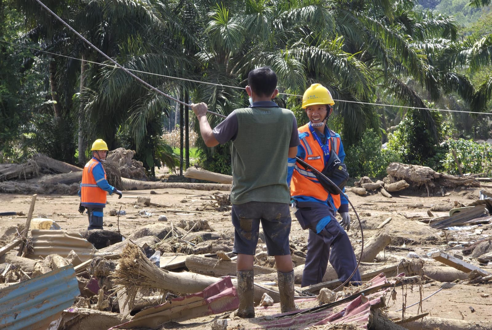 Agam Terang Kembali, Kelistrikan Sumbar Pulih Sepenuhnya