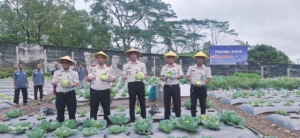 Dukung Asta Cita Presiden, Rutan Ruteng Gelar Panen Raya Hortikultura Bersama Warga Binaan