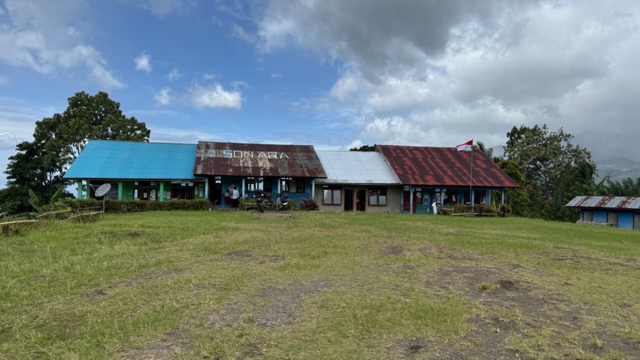 PLN Peduli: Hadirkan Ruang Belajar Layak Bagi Siswa SDN Ara di Kabupaten Manggarai