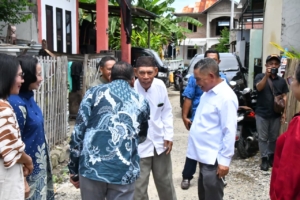 Momen Hangat Wakil Bupati Manggarai Fabianus Abu Silaturahmi Idulfitri di Reo