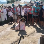 Penuh Haru, Orang Muda Katolik Stasi Welong Gelar Tablo Kisah Sengsara Yesus di Jumat Agung