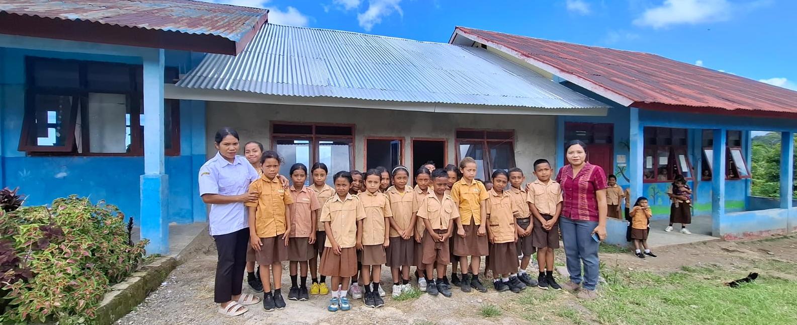 Bupati Manggarai Apresiasi Langkah Nyata PLN Tingkatkan Kualitas Pendidikan di SDN Ara
