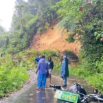 Akses Ruteng–Iteng Putus, Longsor Tutupi Jalan di Dekat Jembatan Wae Mantar II