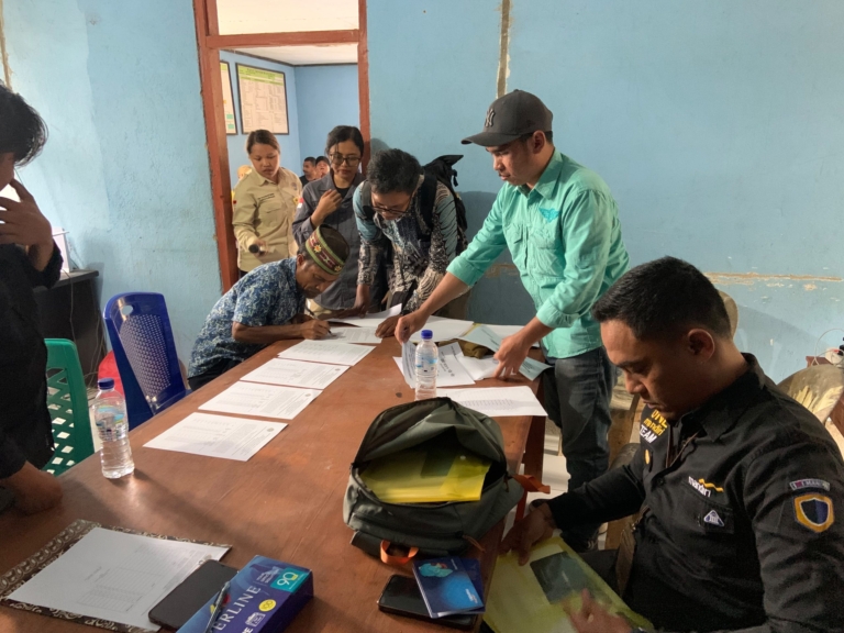 Masyarakat Adat Sukarela Lepas Lahan Jalan demi PLTP Ulumbu Unit 5