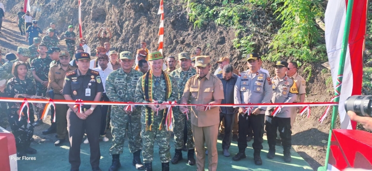 Pangdam IX Udayana Resmikan Jembatan Garuda di Reok, Bupati Manggarai Apresiasi Kolaborasi TNI