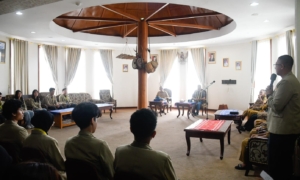 Terima 29 Mahasiswa KKN UGM, Wabup Manggarai Harapkan Perubahan di Satarmese Barat