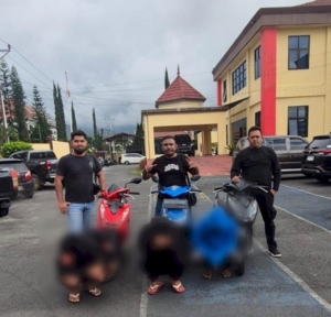 Unit Jatanras Polres Manggarai Ringkus Tiga Pelaku Pencurian Ponsel di Langke Rembong