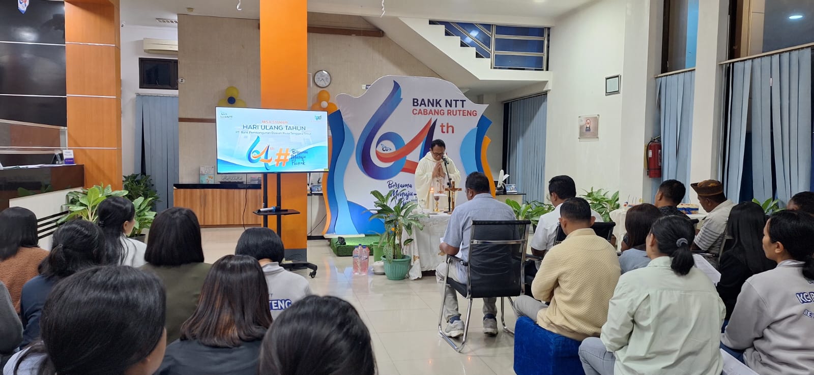 HUT ke-64 Bank NTT, Kantor Cabang Ruteng Gelar Misa Syukur dan Dorong Semangat Kolaborasi