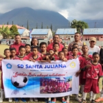 Bupati Hery Nabit Resmi Buka Turnamen Sepak Bola Piala Bandara Frans Sales Lega Cup I