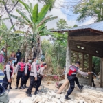 Rumah Warga Kelurahan Bangka Leda Roboh, Korban Tertimpa Reruntuhan Berharap Bantuan Sembako, Terpal, dan Selimut