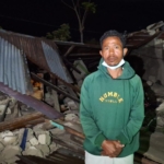 Kisah Vinsensius Selamatkan Keluarga dari Reruntuhan Rumah hingga Putuskan Mengungsi ke Kebun