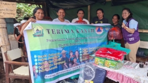 Meldyanti Nabit Salurkan Bantuan untuk Belasan KWT dan UBSP di Langke Rembong