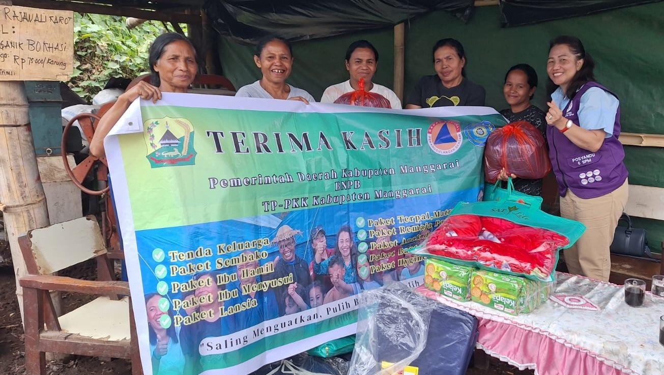 Meldyanti Nabit Salurkan Bantuan untuk Belasan KWT dan UBSP di Langke Rembong