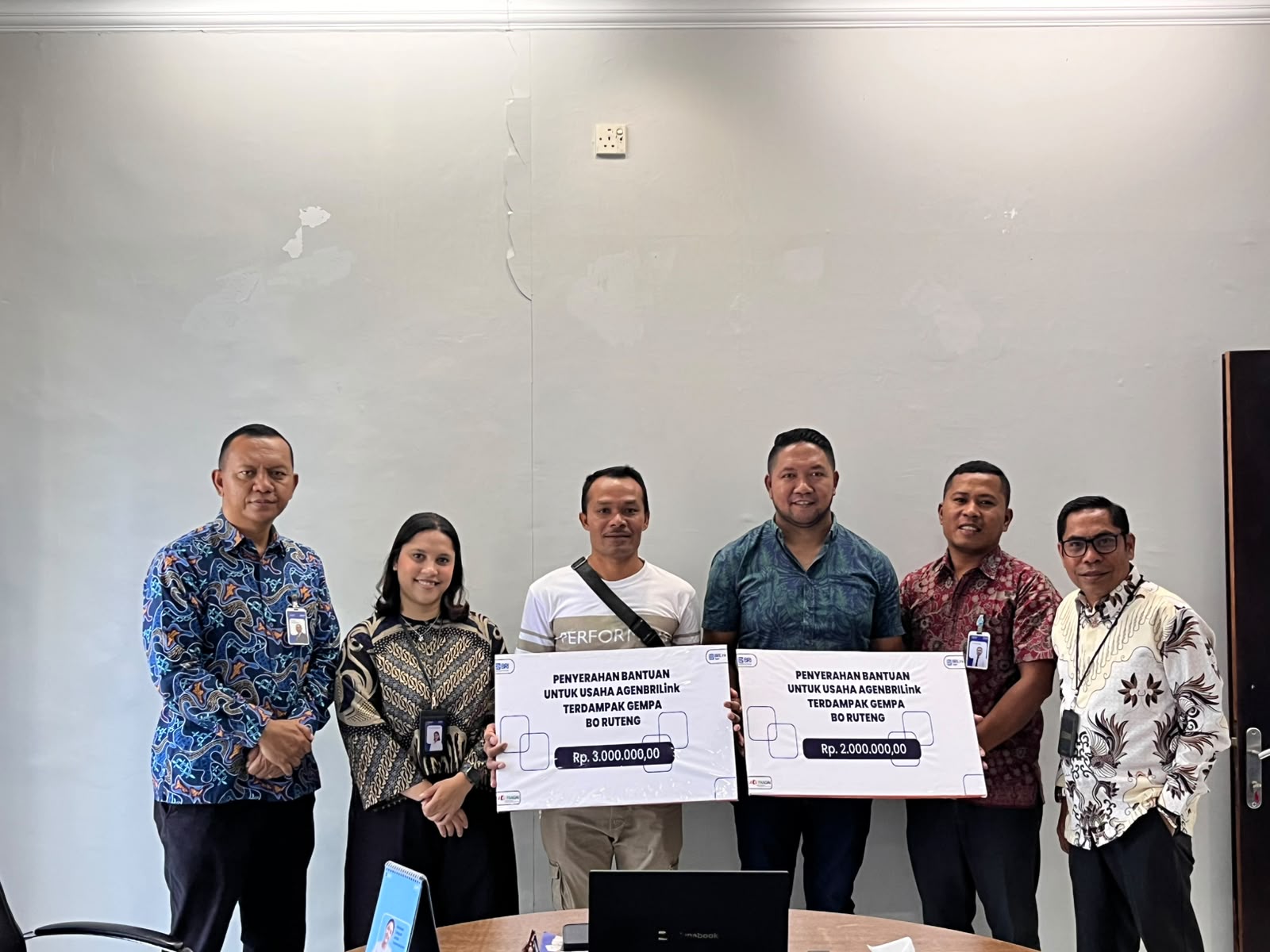 BRI Cabang Ruteng Salurkan Bantuan Rp58 Juta bagi Agen BRILink Terdampak Gempa Dukung Pemulihan Usaha Masyarakat