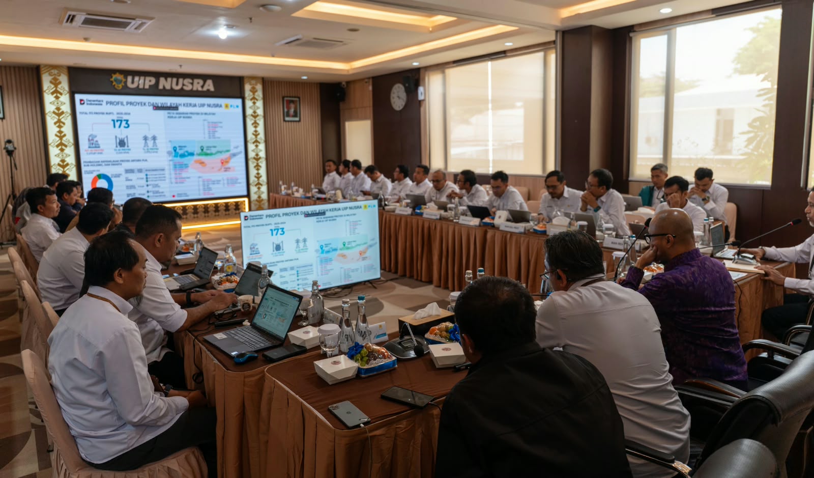 Kunjungi UIP Nusra, Direktur Manajemen Risiko PLN Perkuat Mitigasi Proyek Kelistrikan di NTB & NTT
