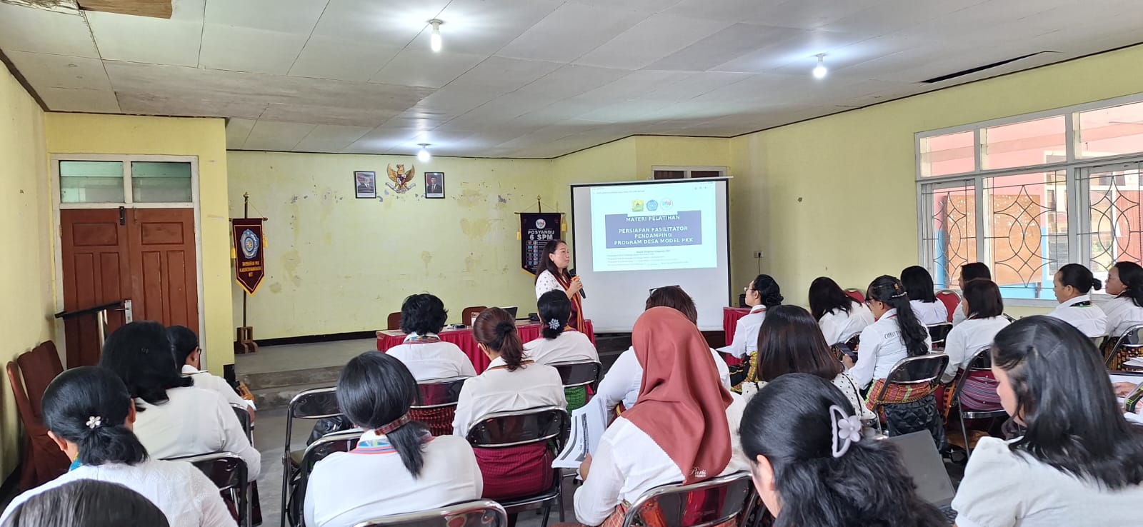 Pulihkan Keluarga Pascagempa, TP PKK Kabupaten Manggarai Refresh Materi Fasilitator Desa Model