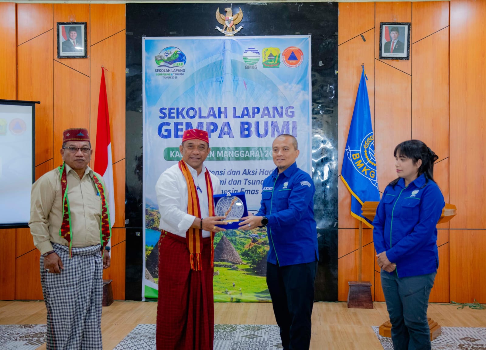 BMKG Gelar Sekolah Lapang Gempa di Ruteng, Bupati Hery: Akan Dilakukan Tiap Tahun